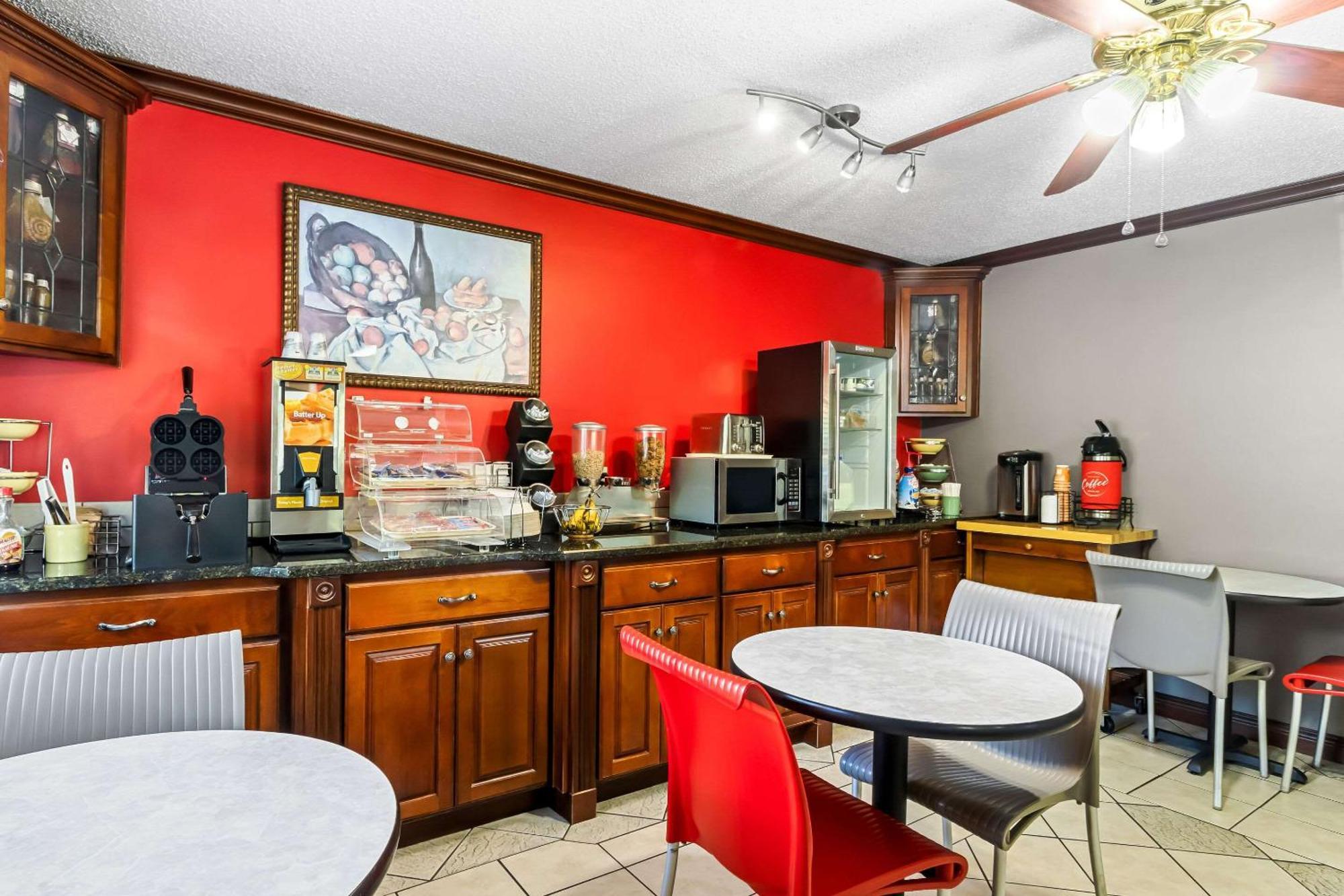 Econo Lodge Russellville Экстерьер фото