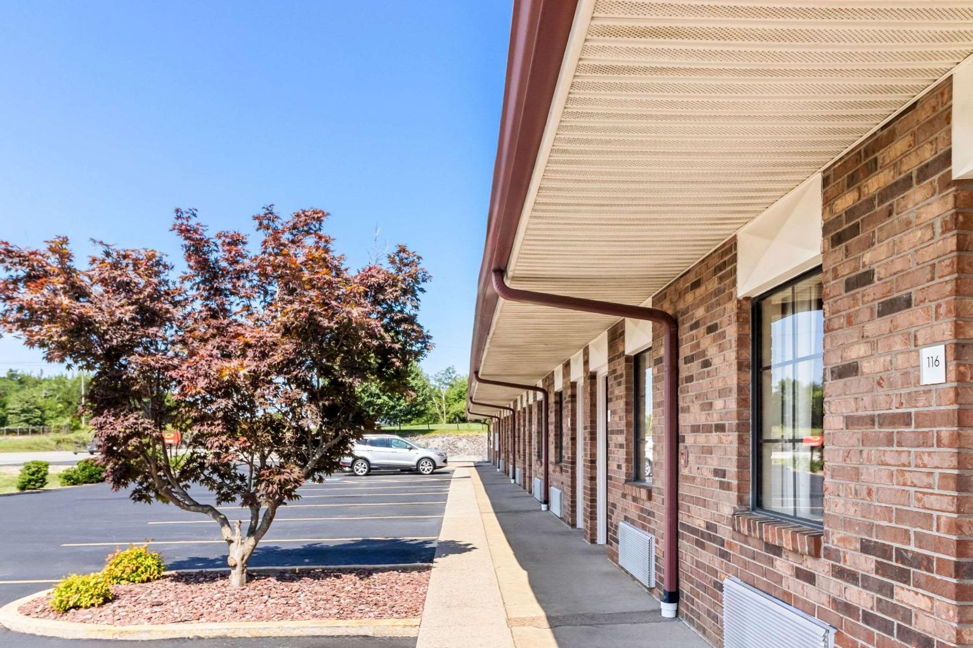 Econo Lodge Russellville Экстерьер фото