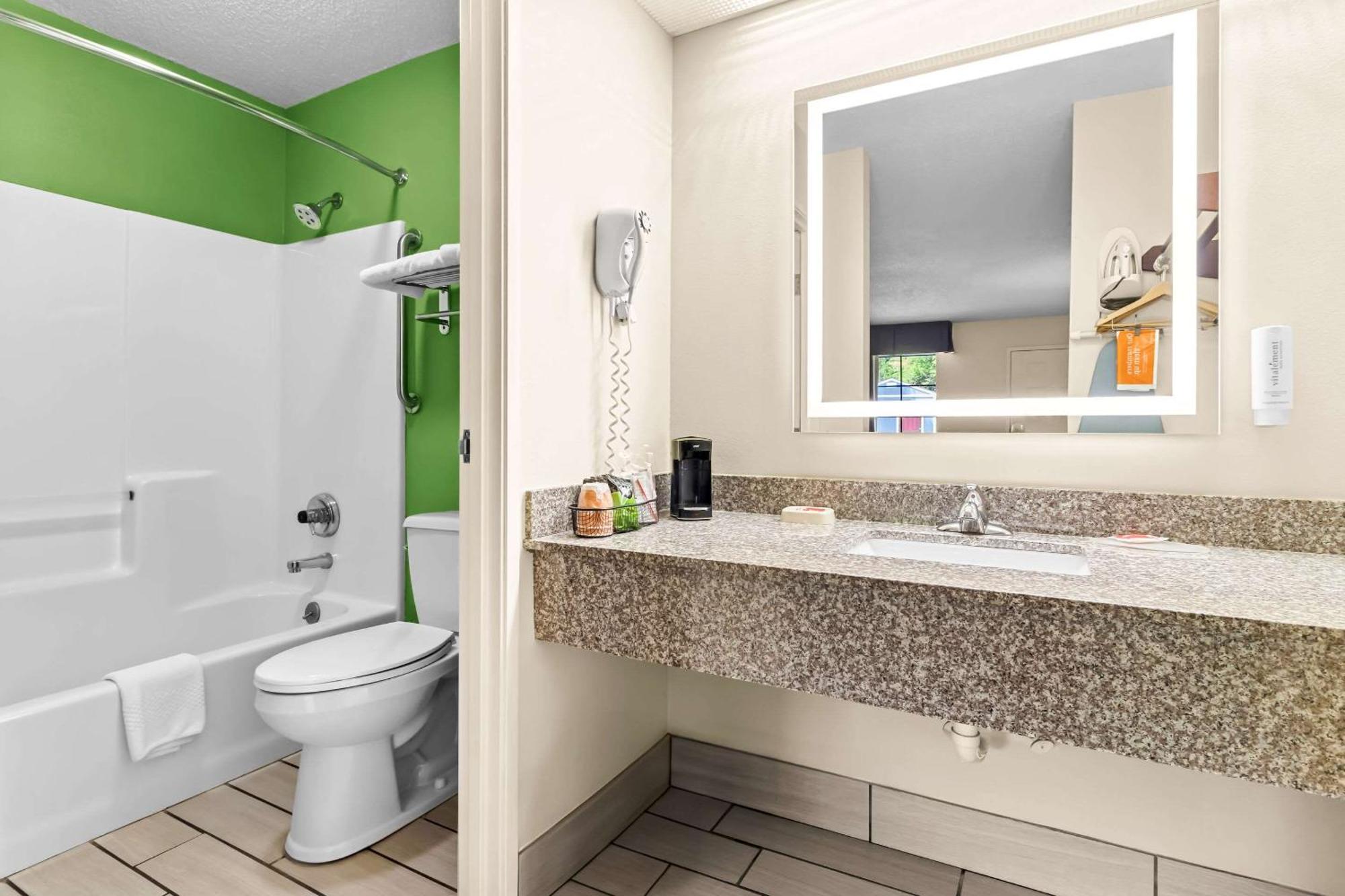 Econo Lodge Russellville Экстерьер фото