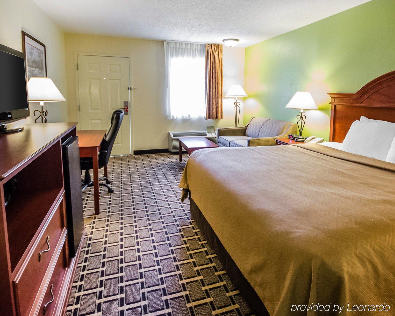 Econo Lodge Russellville Экстерьер фото