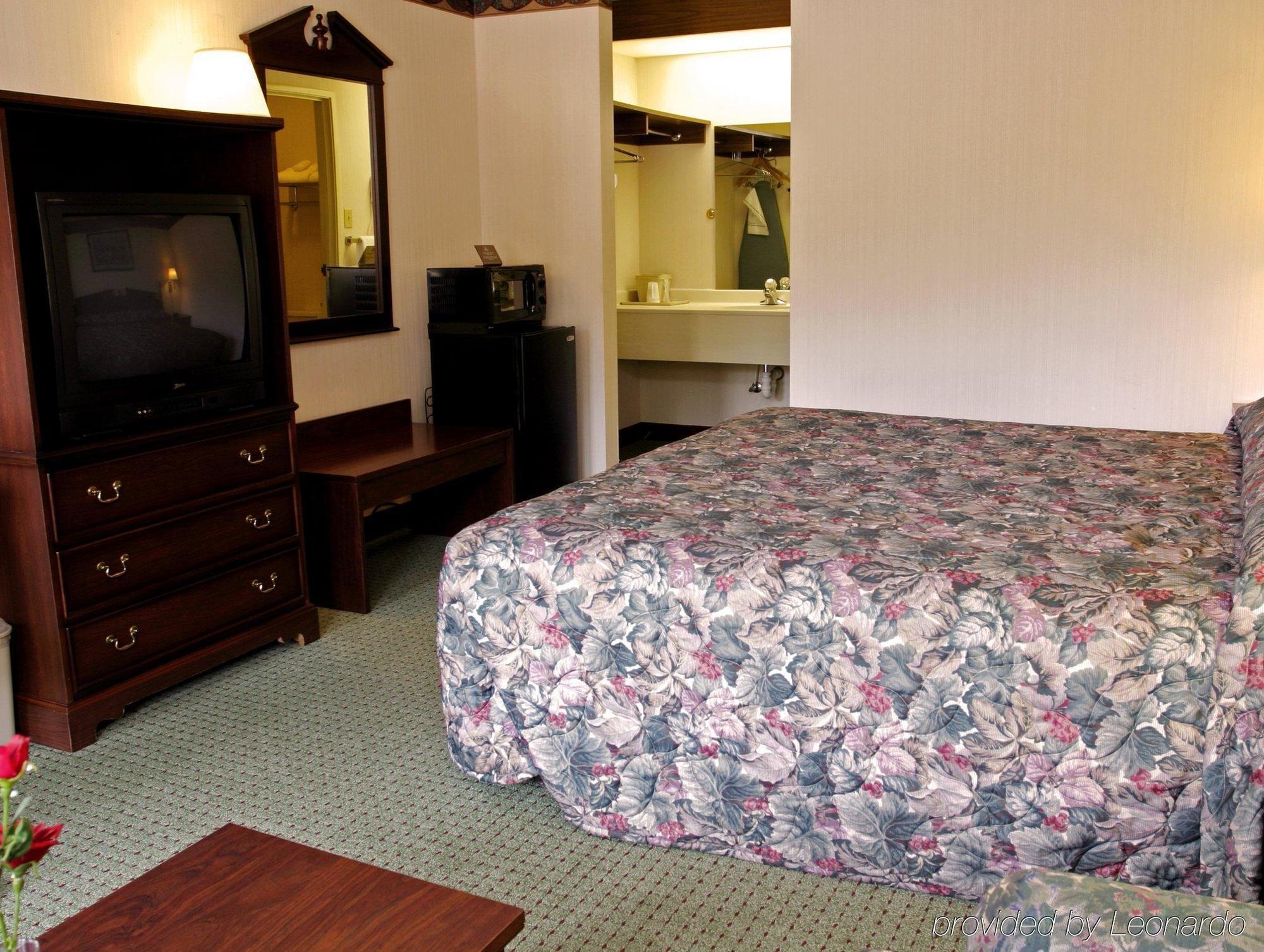 Econo Lodge Russellville Экстерьер фото