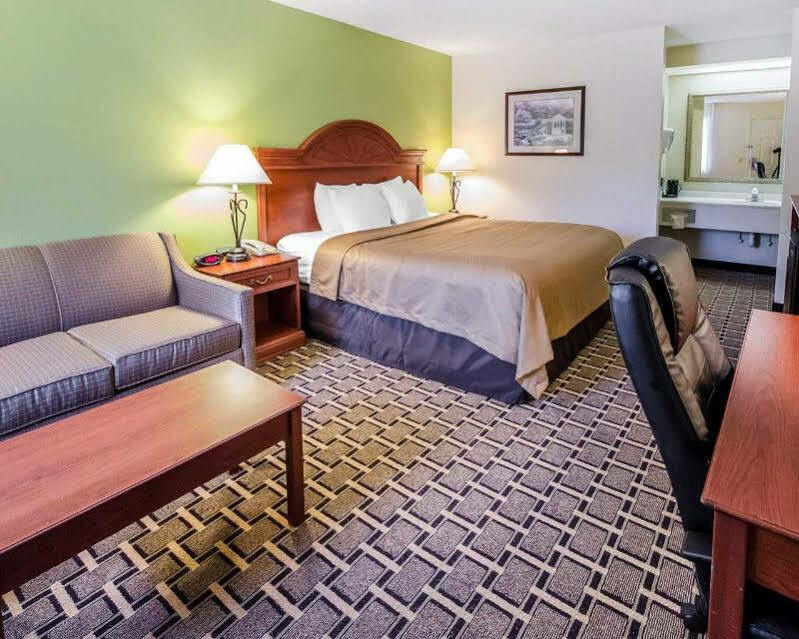 Econo Lodge Russellville Экстерьер фото