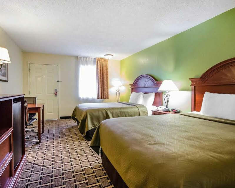 Econo Lodge Russellville Экстерьер фото