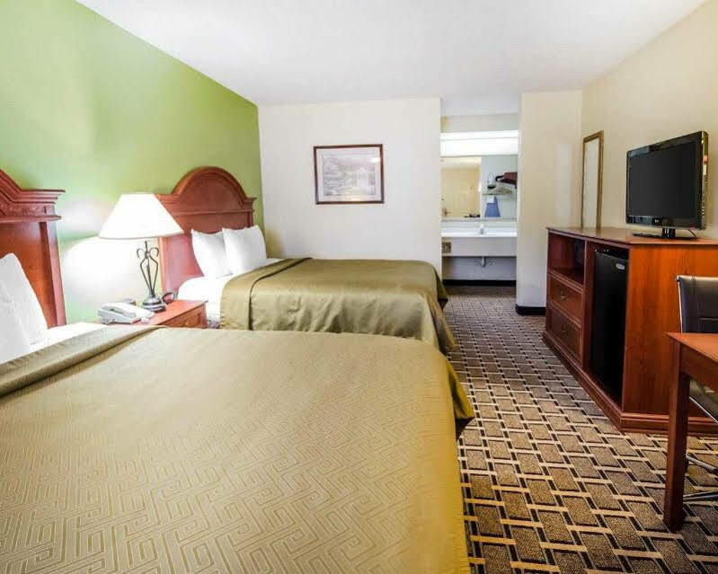 Econo Lodge Russellville Экстерьер фото