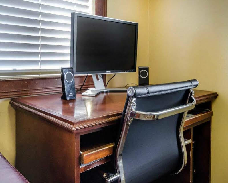 Econo Lodge Russellville Экстерьер фото